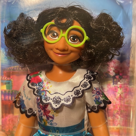 Mirabel Madrigal 🍁 Fall Sale🍁 - Picture 3 of 3